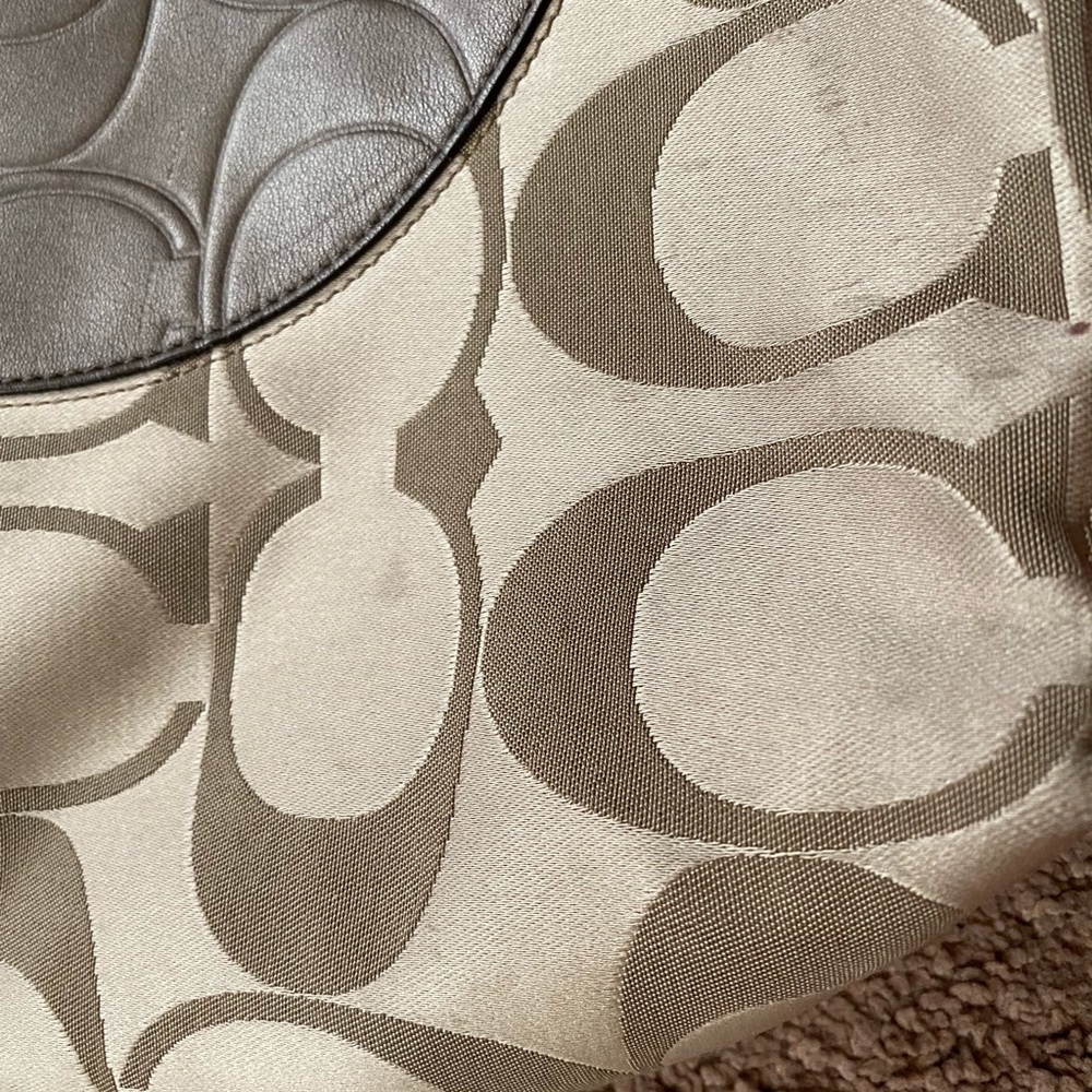 Authentic Coach Tote/Purse - Picture 4 of 6
